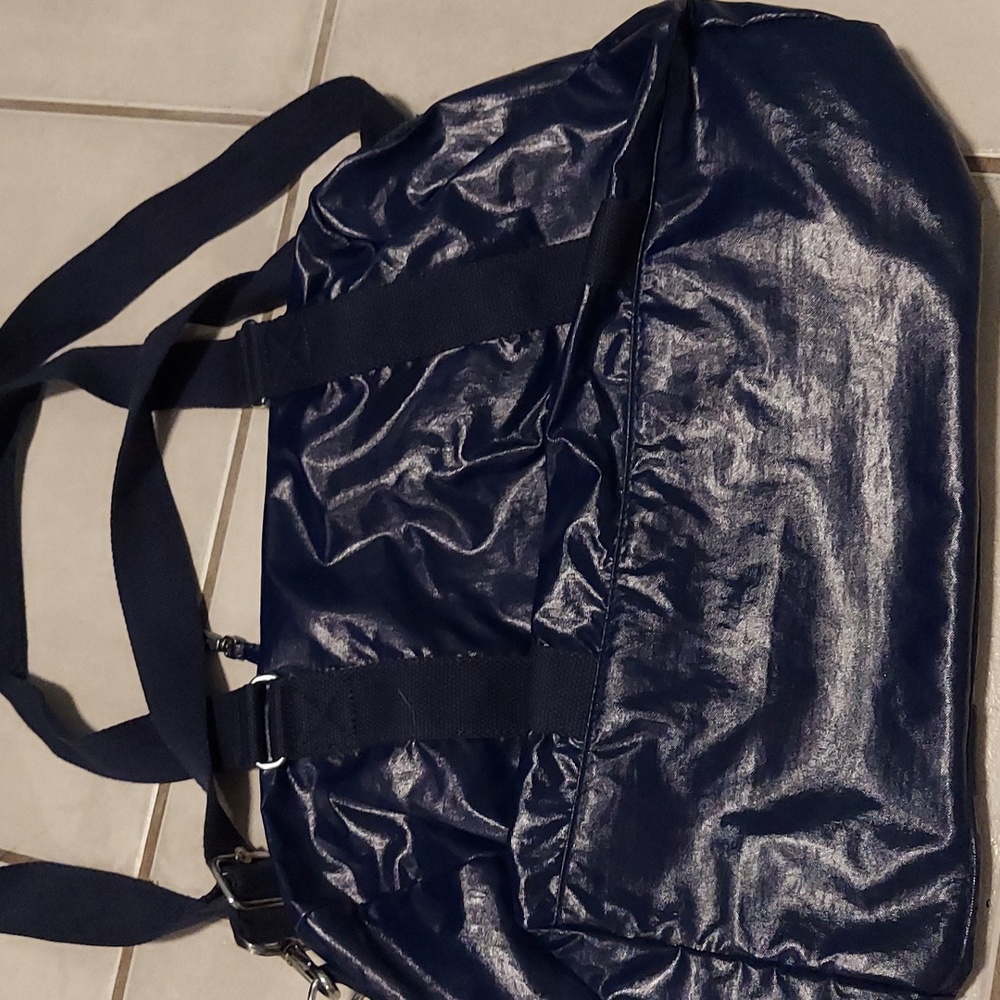 Nwt Kipling small duffle bag